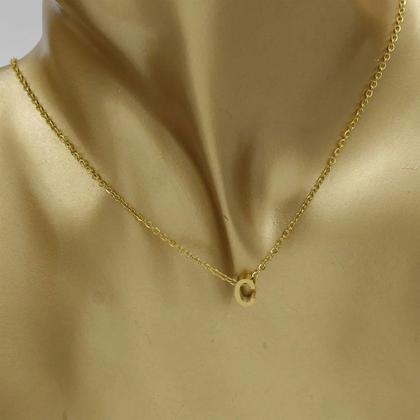 Collier Initiales en Acier - Élégance et Qualité Durable